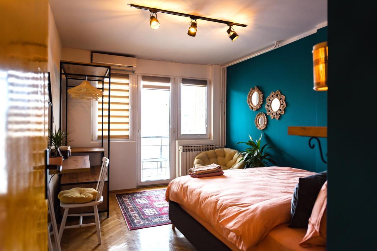 Cozy Bright Central Prishtinë Ngoại thất bức ảnh